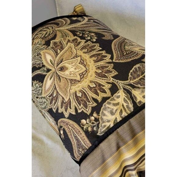 J Queen New York Boudoir Throw Pillow - Picture 5 of 8